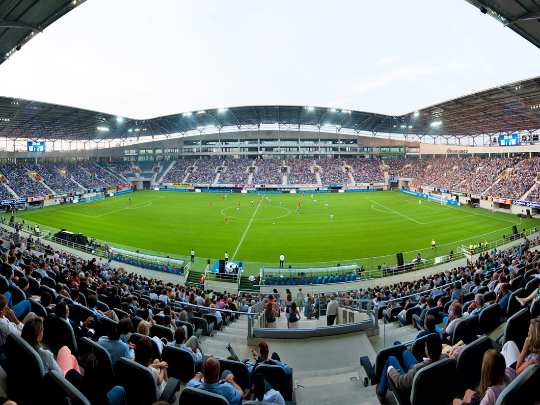 Stadium of the year 2013: Ghelamco Arena